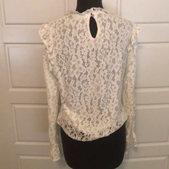 Cream long sleeved lace top - Picture 2 of 4